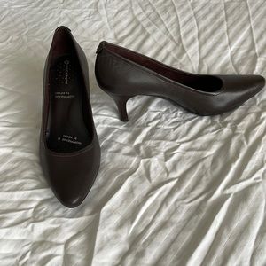 Rockport adiPRENE by adidas high heel dark brown shoes, size 6.5 but fit 7